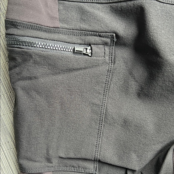 Athleta Headland Hybrid Cargo Tight Womens 6 Brown BlackTravel UPF 50 Pants - Picture 4 of 7